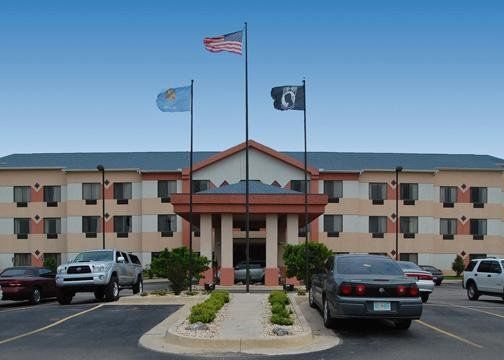 美国中区工业园区凯艺套房酒店 Pryor Creek 外观 照片